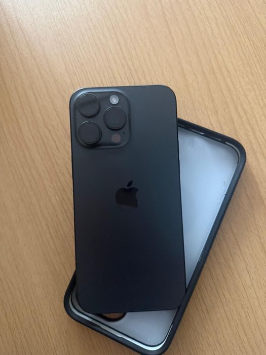 Iphone 15 pro max in garantie 3 cicluri incarcare 256 gb