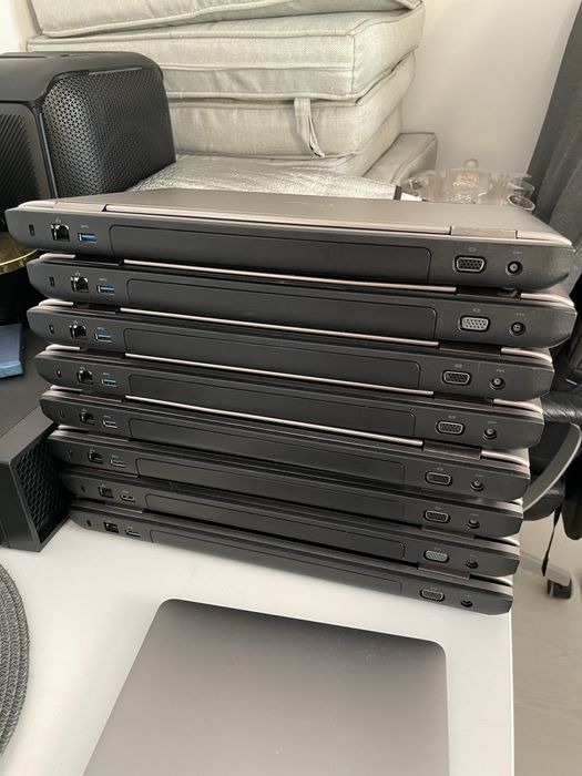 Super pret! Dell Vostro 3550 I3 4gb