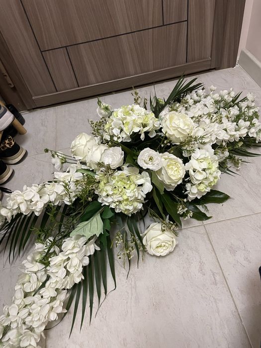 Сватбена украса за кола