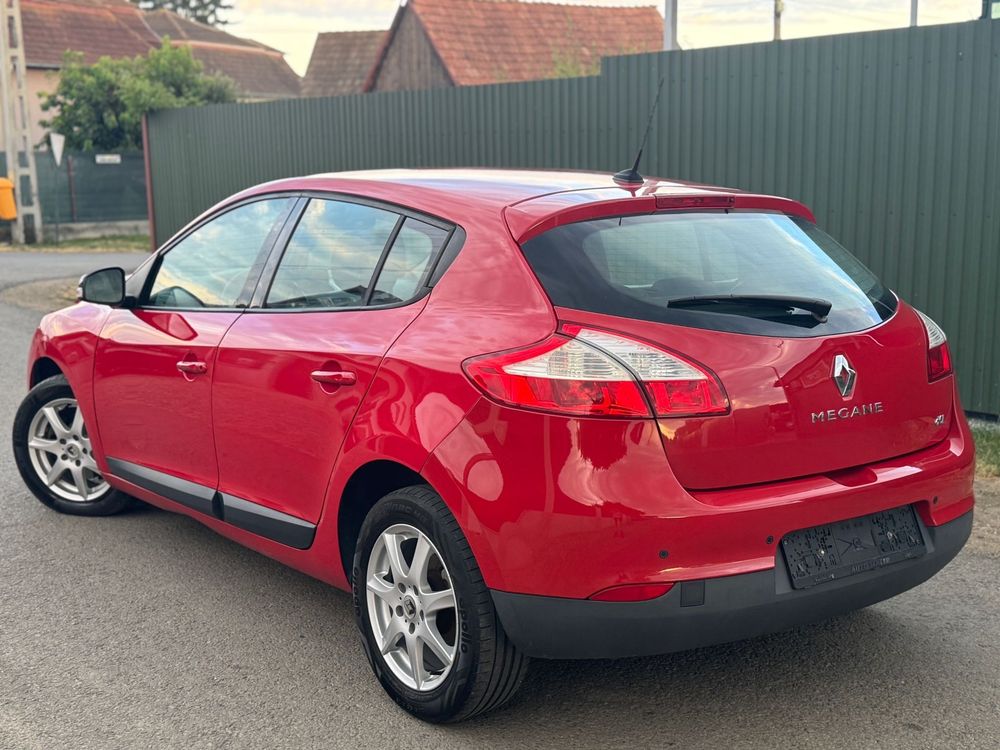 Renault megane 1.5dci 2012 euro5 navigatie senzori parcare