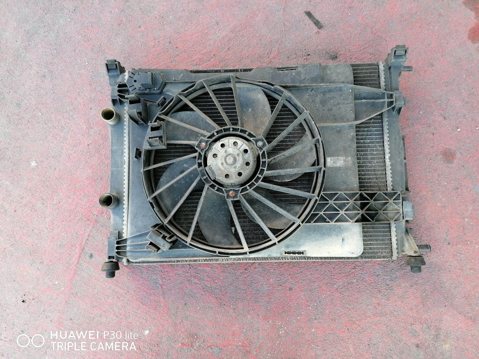 Electroventilator răcire radiator Renault megane 2 an 2004 1.5 dci