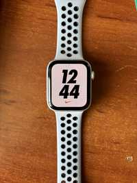 Apple watsh SE Nike 44 mm