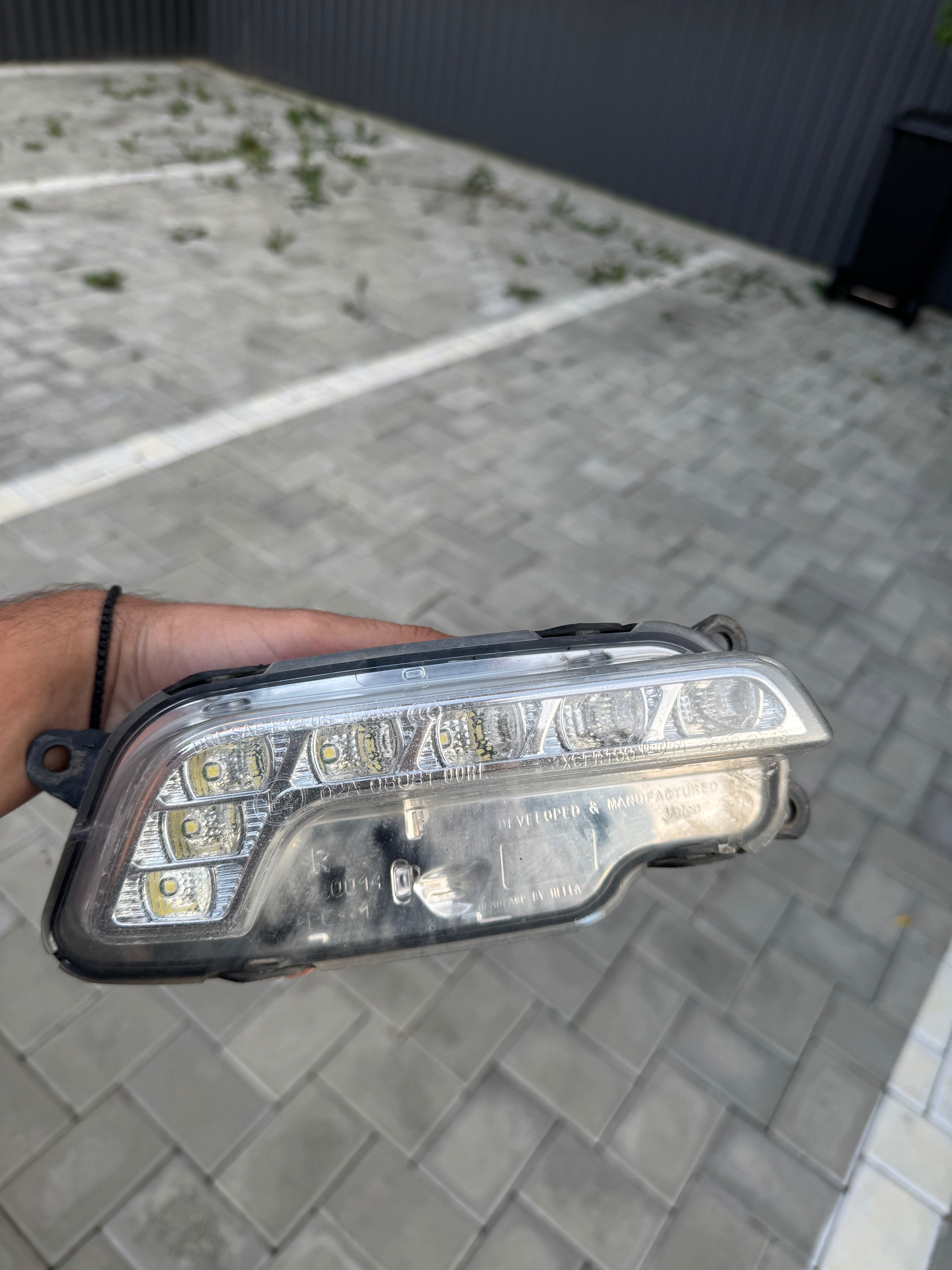 Faruri de zi w212
