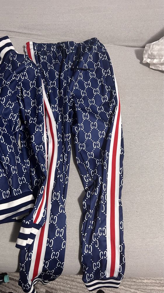 Budget Gucci Tracksuit