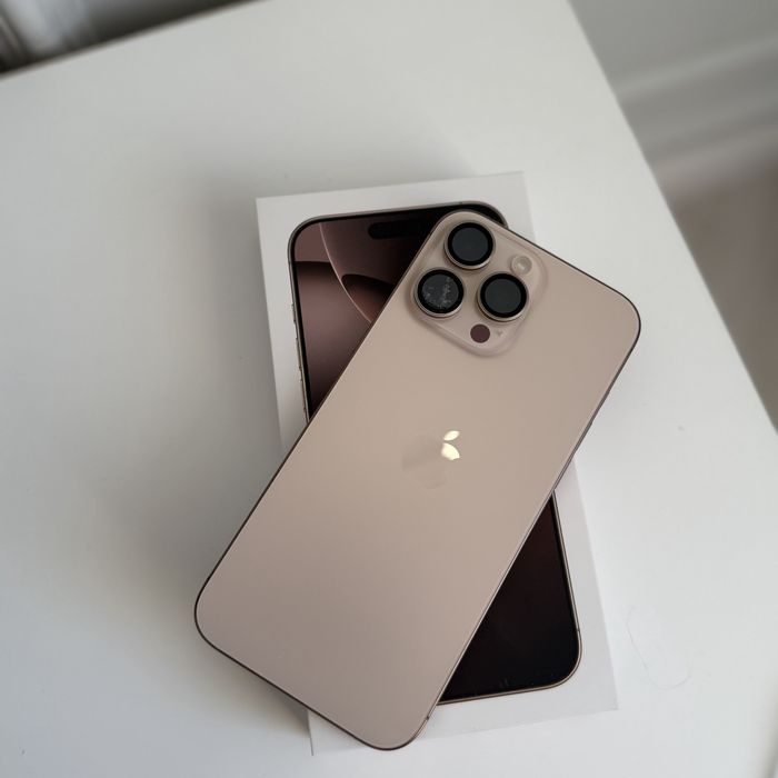 Продам iPhone 16 Pro max 256gb desert titanium