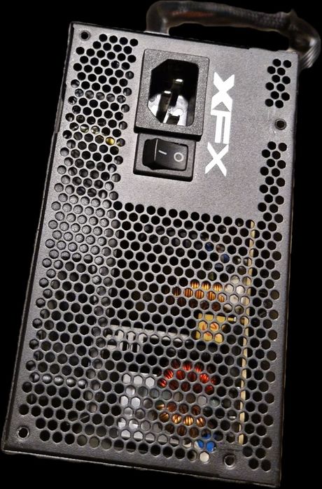 Захранване 500 W (XFX) bronze (80 plus).