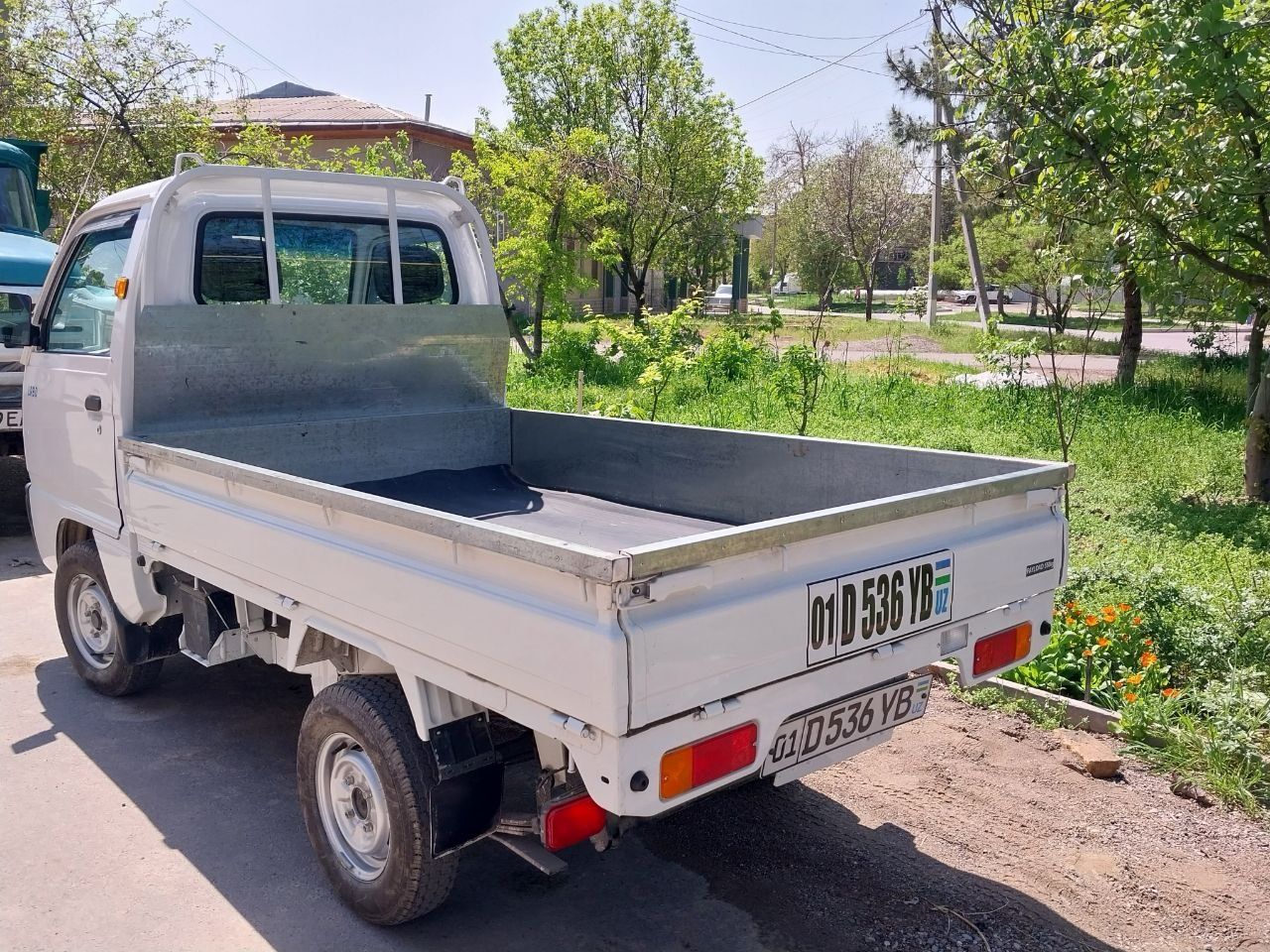 Labo 
Rangi: oq
Probeg:4,600km
Xolati:alo