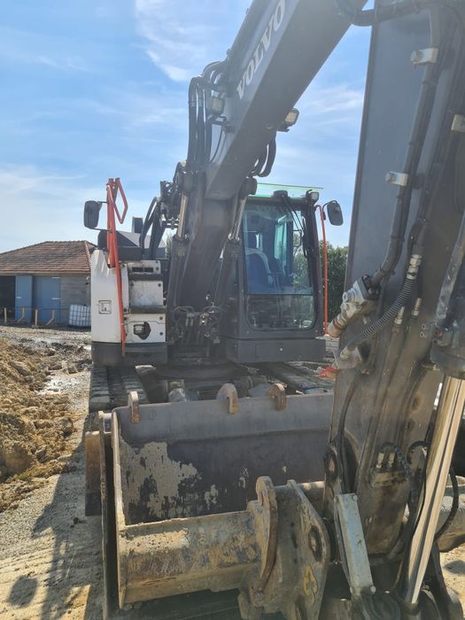 Excavator 2019 Volvo ECR145L