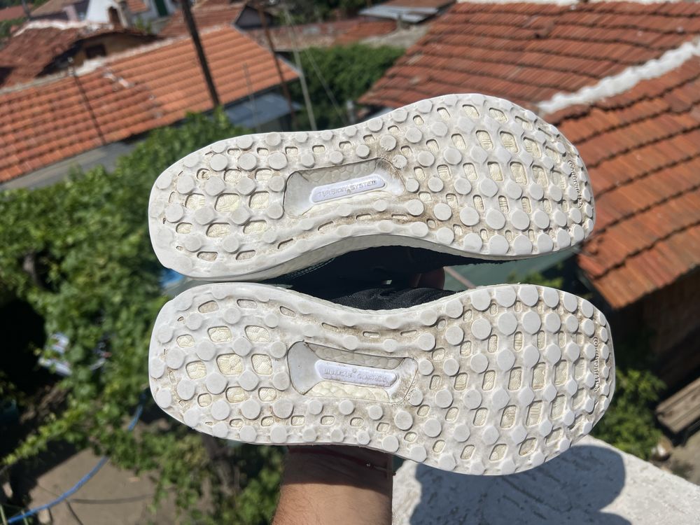 Adidas UltraBoost Parley 42