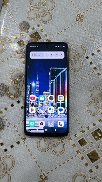 Редми но 10 с коробкой