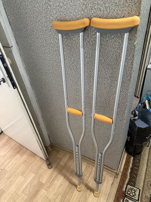 Проходилка и патерици