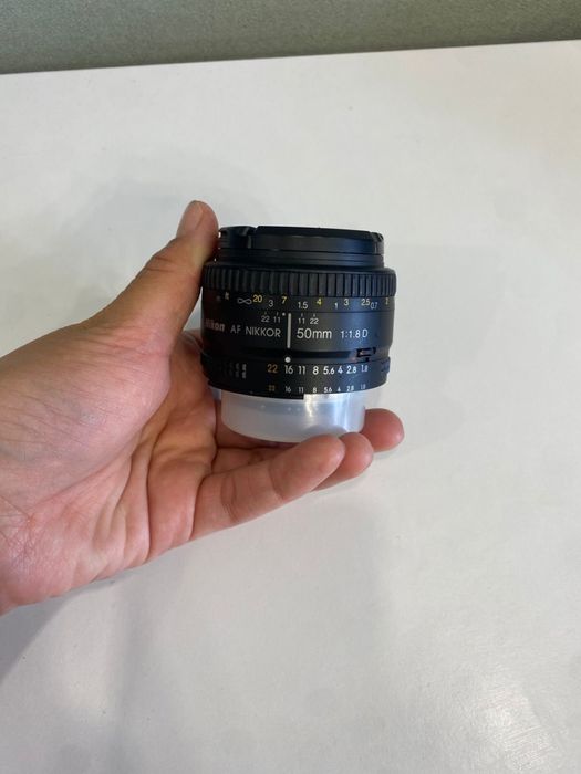 Продам объектив Nikon 50mm f/1.8D AF Nikkor