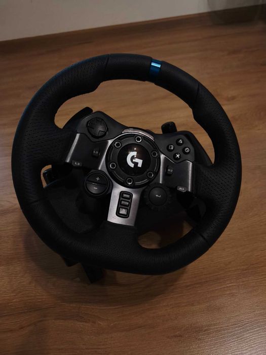 Волан с педали и скорости -  Logitech - G923 + Shifter , PC, черен