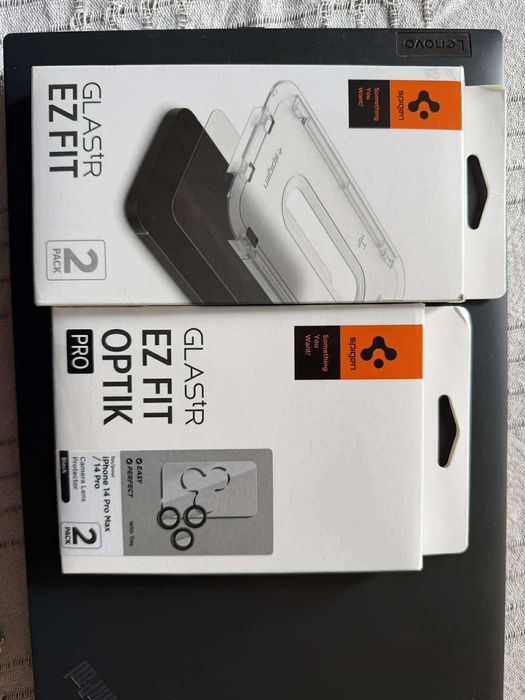 SPIGEN Стъклен протектор за екран и камера за iPhone 14 Pro