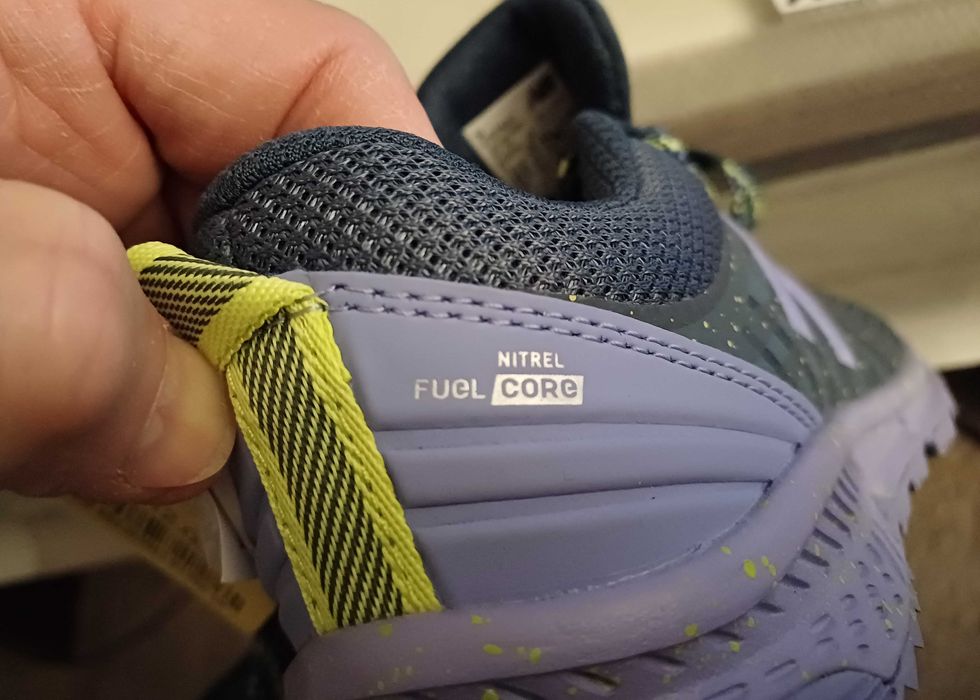 New Balance детски маратонки