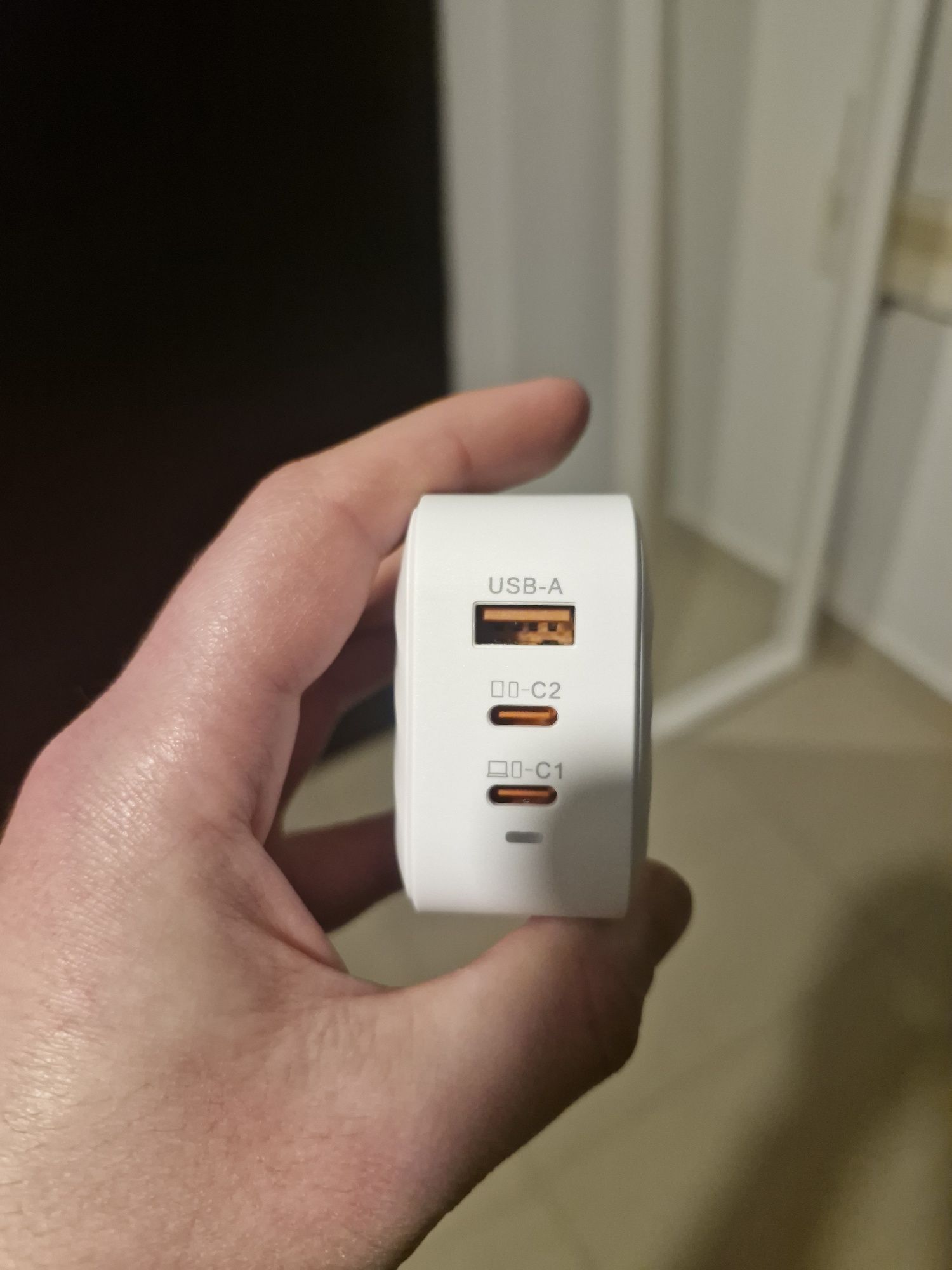 Incarcator universal, rapid, 65W, cu 3 porturi, USB A si USB C