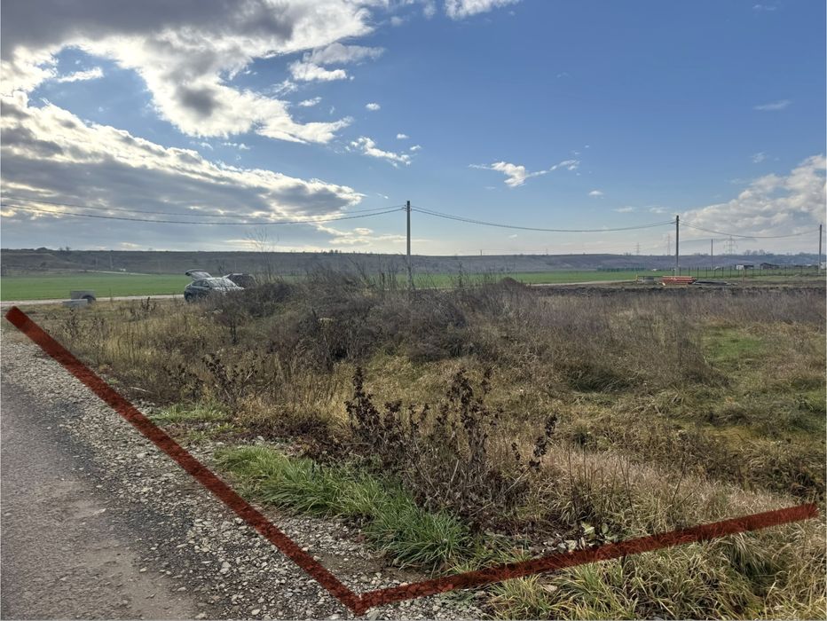 Teren intravilan 3 parcele de la 650 mp-1000mp cu proiect pentru casă!