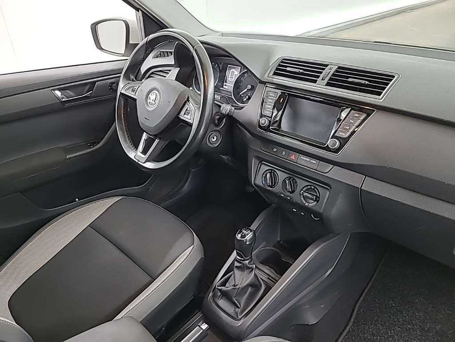 Inchirieri auto - Inchiriez masina - Skoda 2019 diesel - consum mic