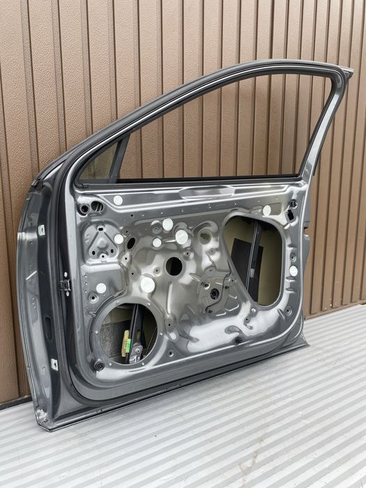 Usa dr fata vw Passat B8 cod de culoare LR7H  2015-2020