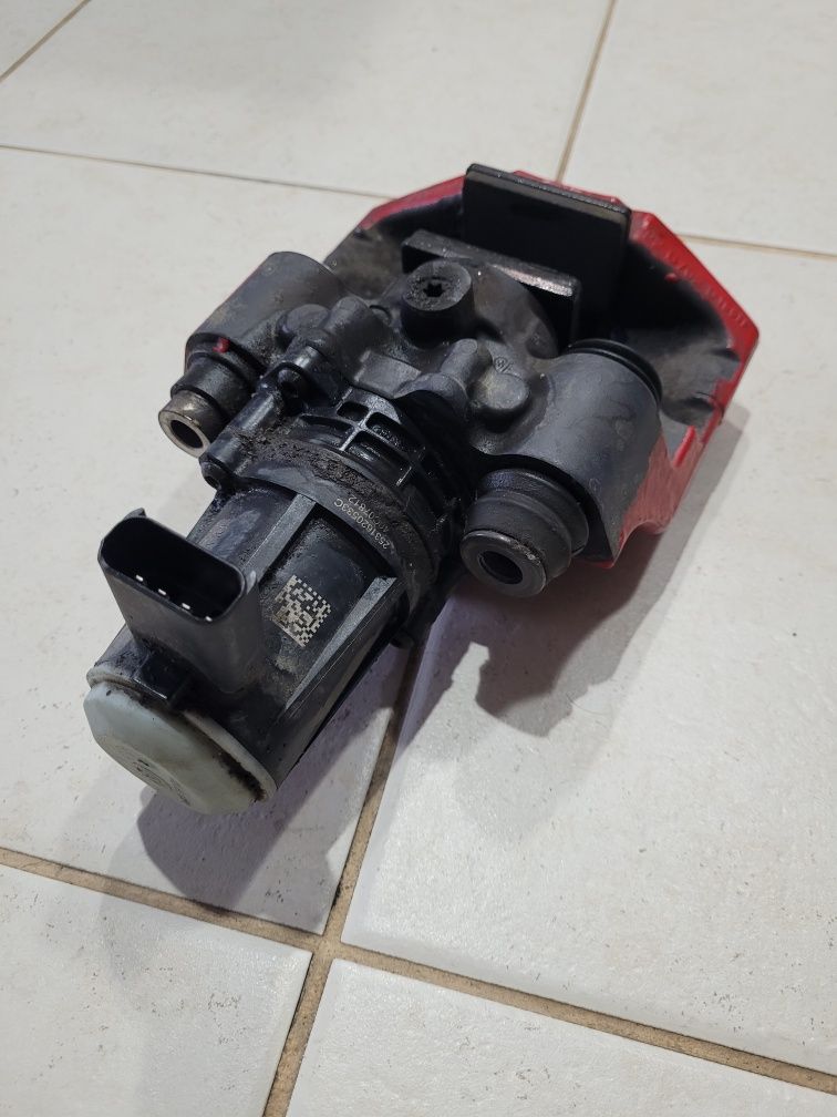 Etrier brembo tesla model S 2016 spate parcare dreapta