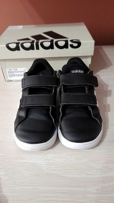 Vand adidasi adidas nr 26!