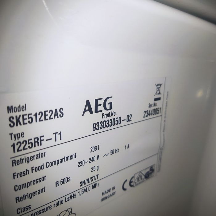 Хладилник без фризерна част- AEG