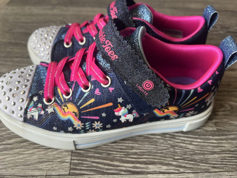 Tenisi Skechers unicorn marimea 33