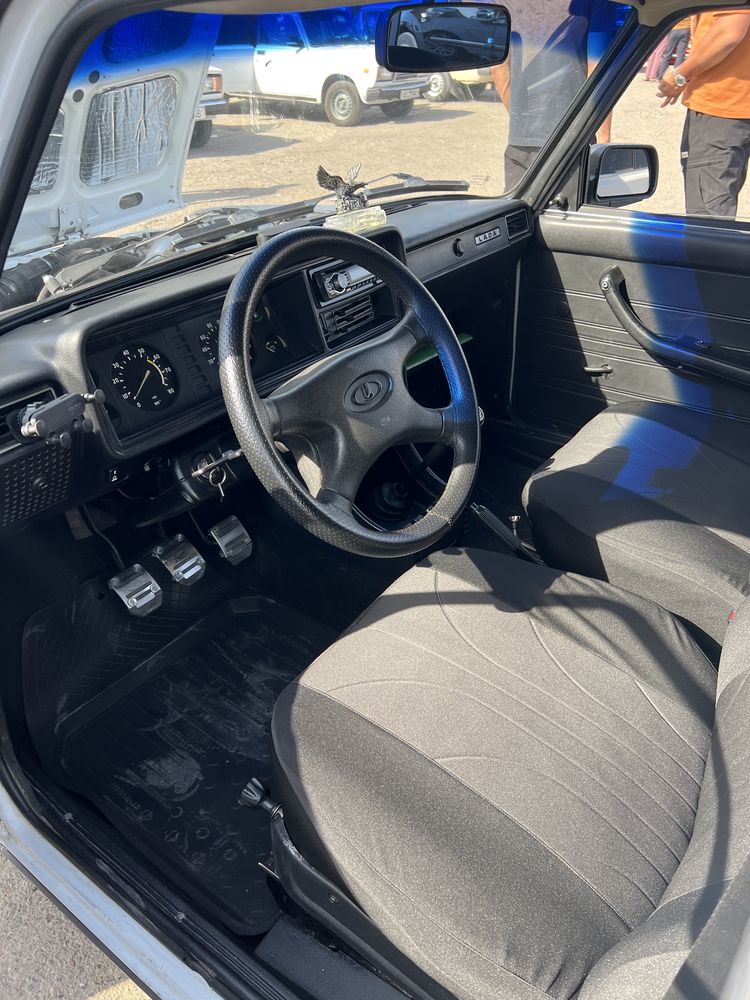 lada vaz 2107 srochna sotiladi
