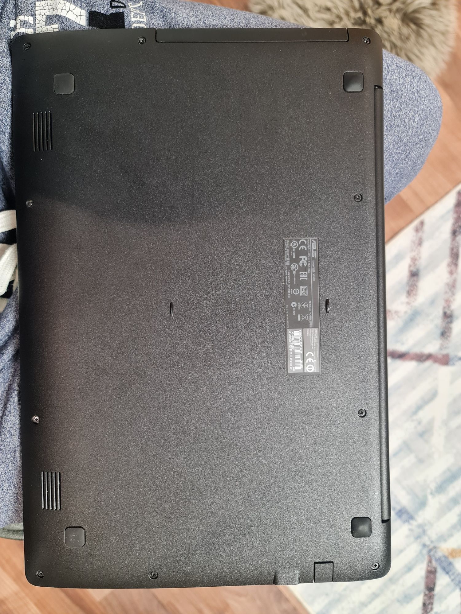 Laptop asus x553m