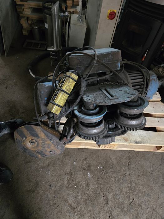 Продавам 3 бр телфери