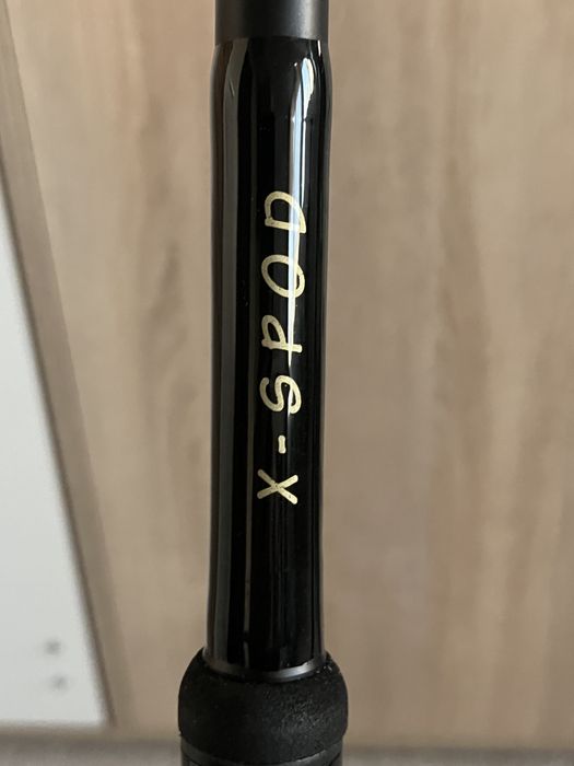 Daiwa Emblem super SPOD 45 SCW și Lansetă TAZURA X-Spod