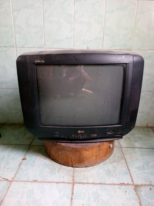 Продадим телевизор.