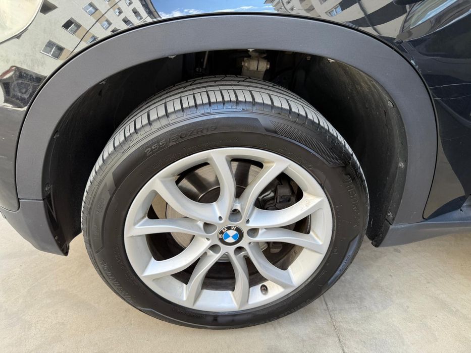 Vand BMW X5 in stare impecabila.