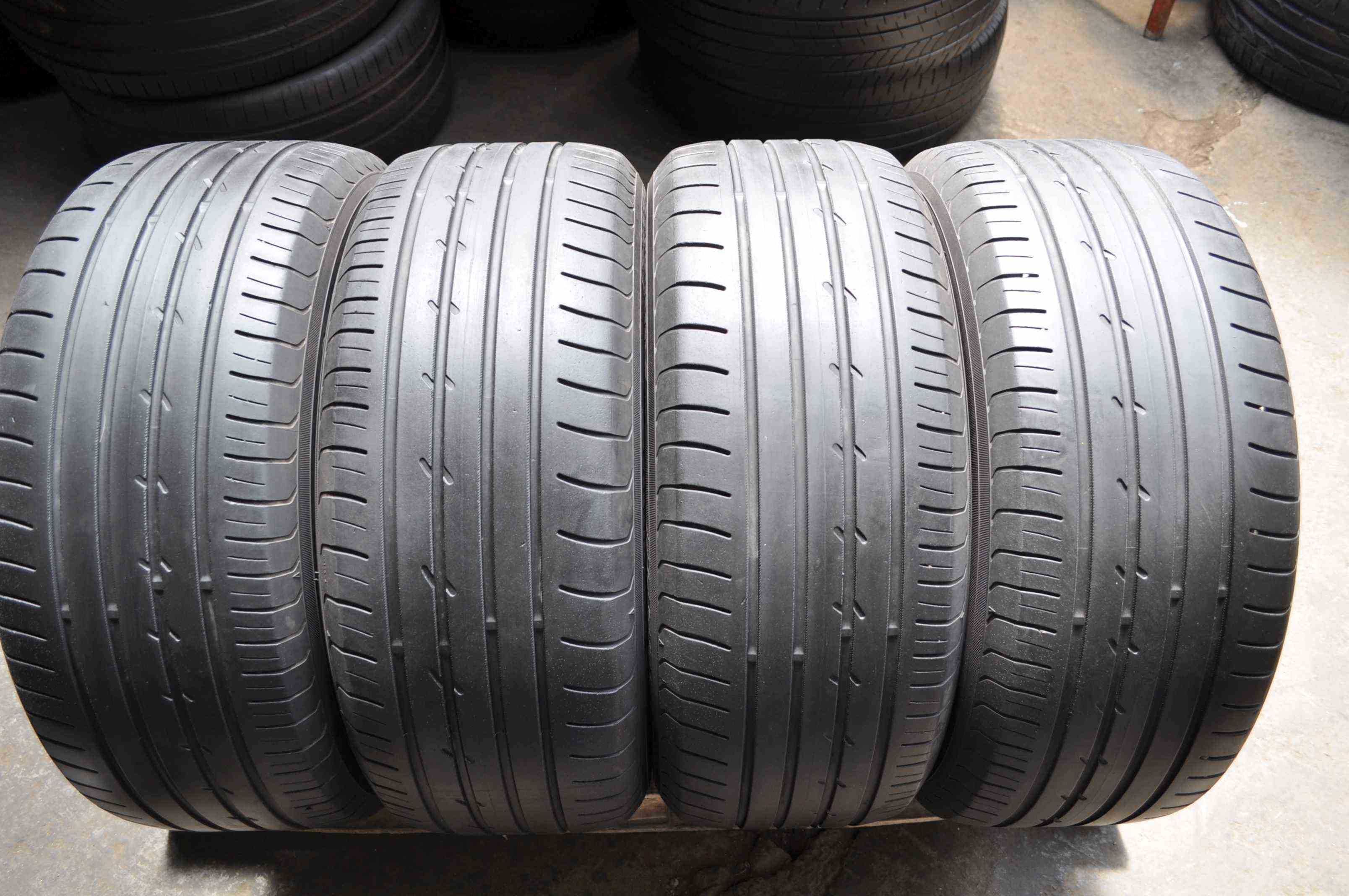 SET 4 Anvelope Vara 235/50 R18 YOKOHAMA C drive 2 ZPS MOE Runflat