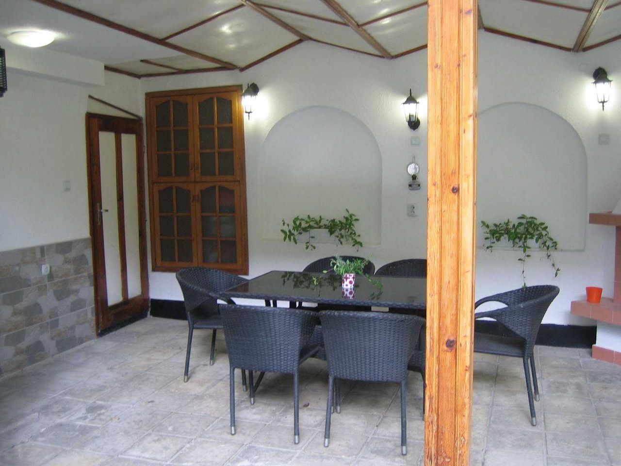 Дава се под наем Къща в Варна, Възраждане 1 - 225 кв.м за 1019.49 € - Снимка #23