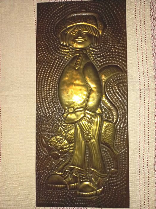 Картина чеканка из меди / Сказочный герой / Ретро