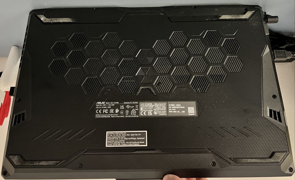 Laptop Asus TUF Gaming A17 FA706n
