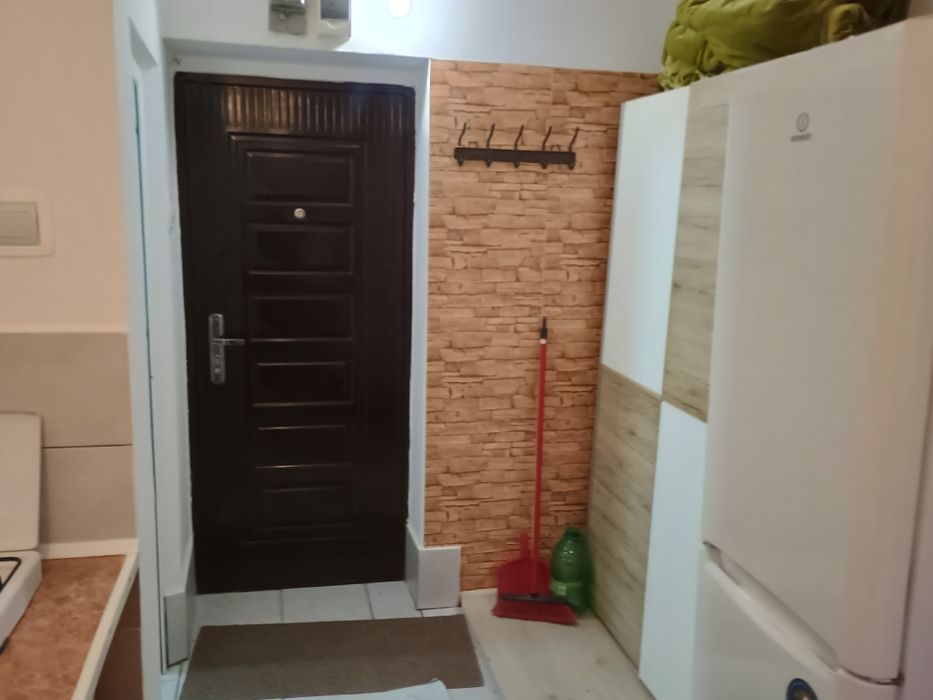 Închiriez camera Tătărași Flux