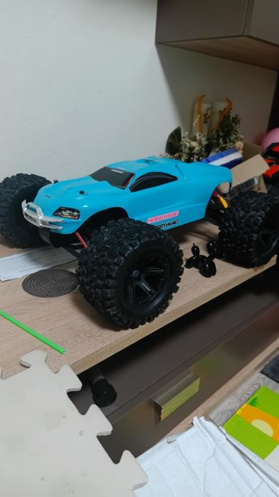 E revo 1/8 esc si motor nou