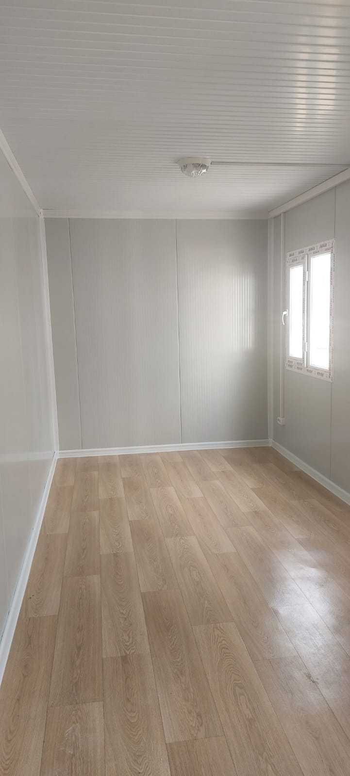 Container monobloc dimensiuni 6x2,4 metri Karcontainer