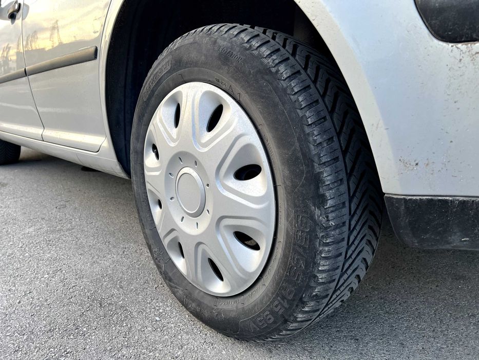 Продавам VW Golf4 - комби