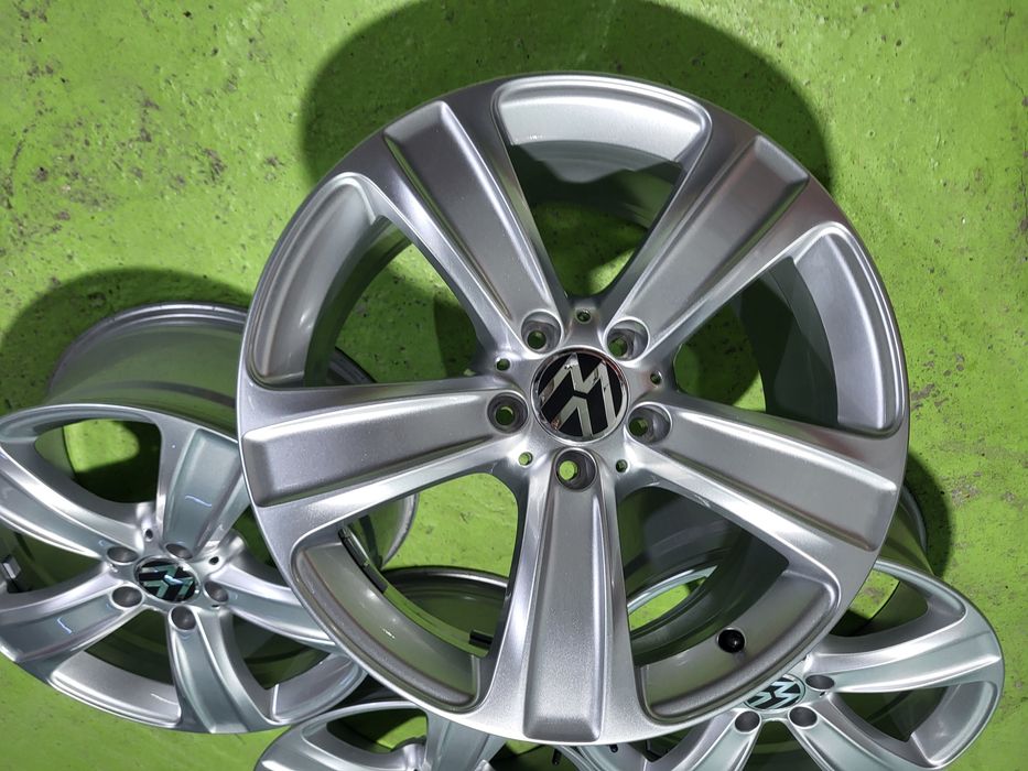 18 5x112 Vw Passat Touran Tiguan Golf Caddy Skoda Audi 5х112