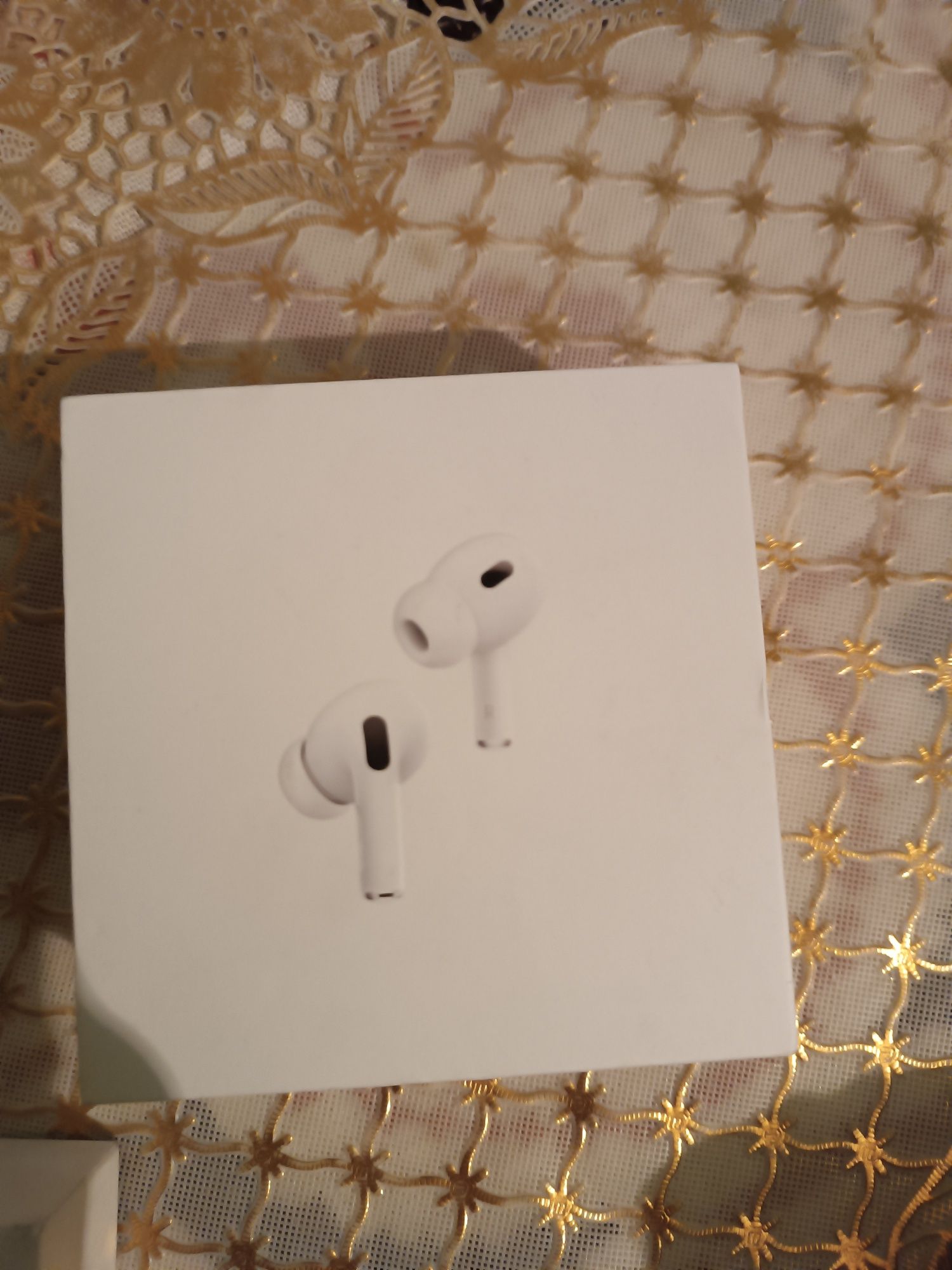 Vând airpods uri generația 2 și generația 3