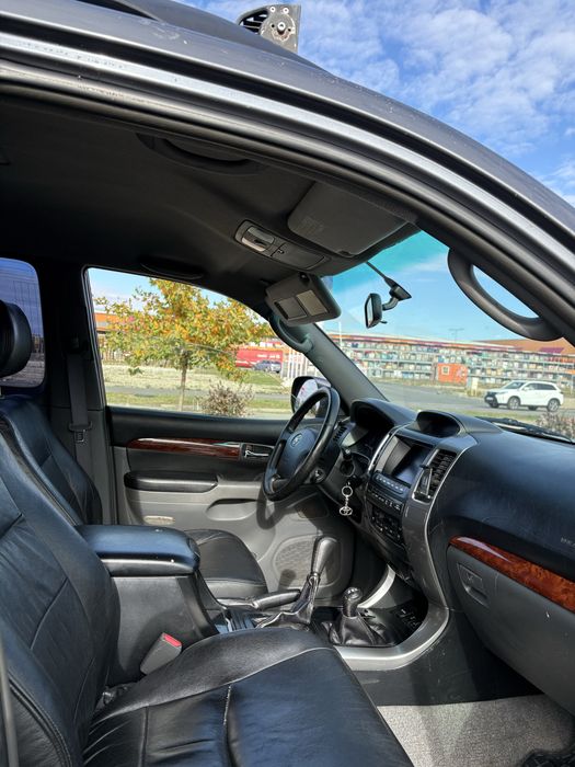 Toyota Land Cruiser 3 usi autoutilitara