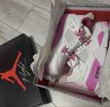 Jordan 4 pink oreo