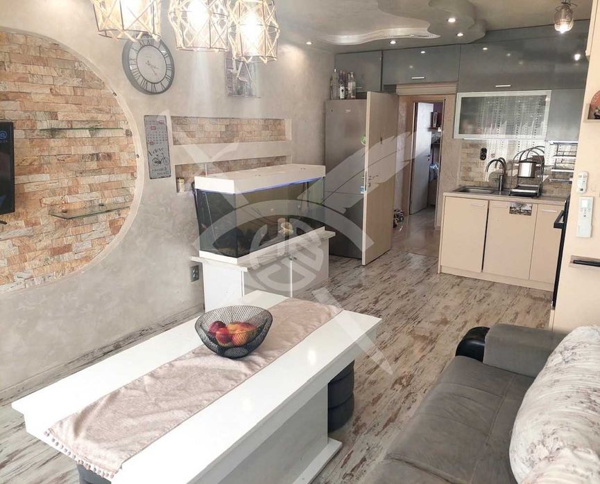 Продава се Тристаен апартамент в София, Люлин 3 - 88 кв.м за 2103 €/кв.м - Снимка #5