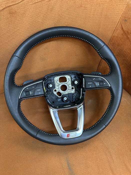 Volan Audi A4/ Q5 /Q7/Q8  S Line Padele View