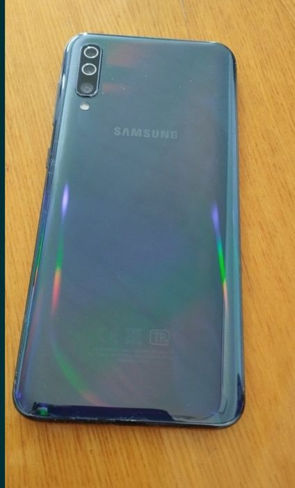 Samsung a50 xotirasi 64 sotiladi
