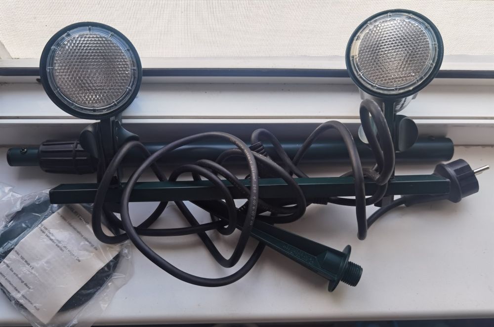 Lampa dubla de gradina, noua, in cutie