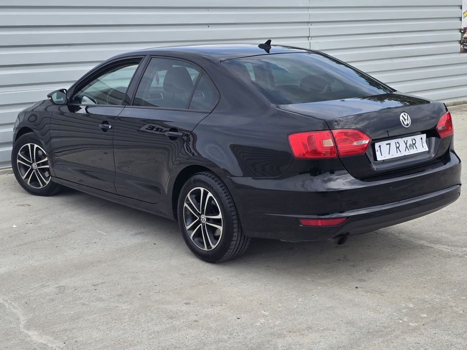 Volkswagen Jetta benzina Navigație jante senzori Import Olanda